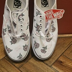 Vans Women's White and Pink Floral Sneakers
